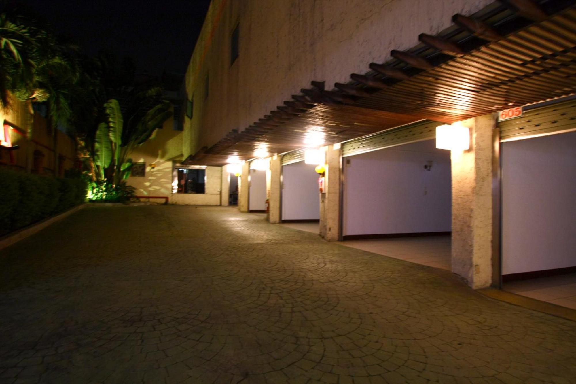 Wen Mei Motel Nantou Экстерьер фото