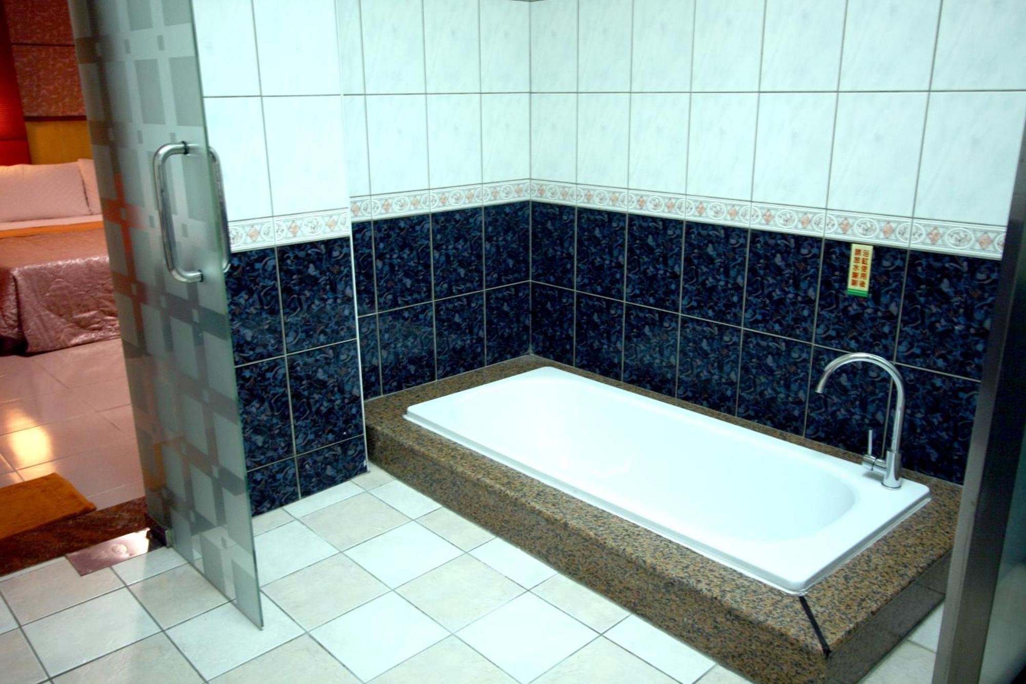 Wen Mei Motel Nantou Экстерьер фото