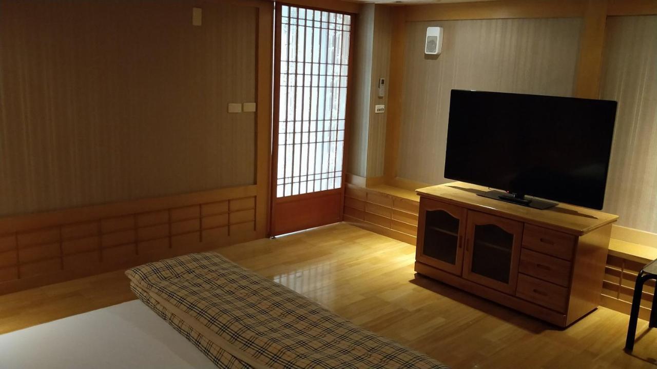 Wen Mei Motel Nantou Экстерьер фото